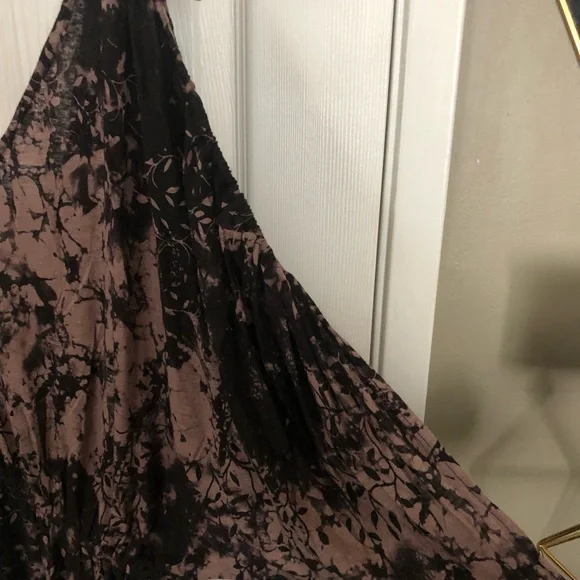 Free People // Flowy Top - Picture 3 of 5